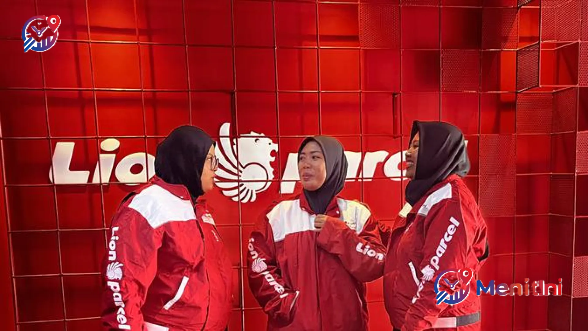 Srikandi Aspal: Perjuangan Tangguh Kurir Perempuan Lion Parcel Menembus Stigma dan Batas