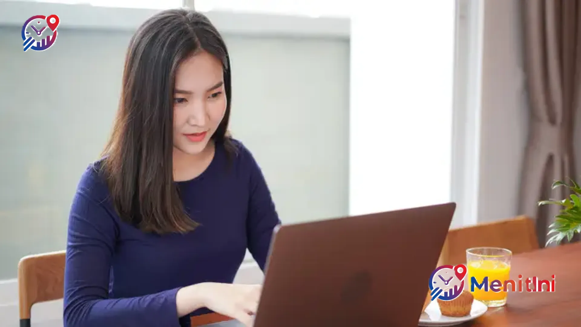 Waspada ‘Digital Aging’: Mengapa Paparan Layar Gadget Bikin Kulit Kusam dan Cara Mengatasinya