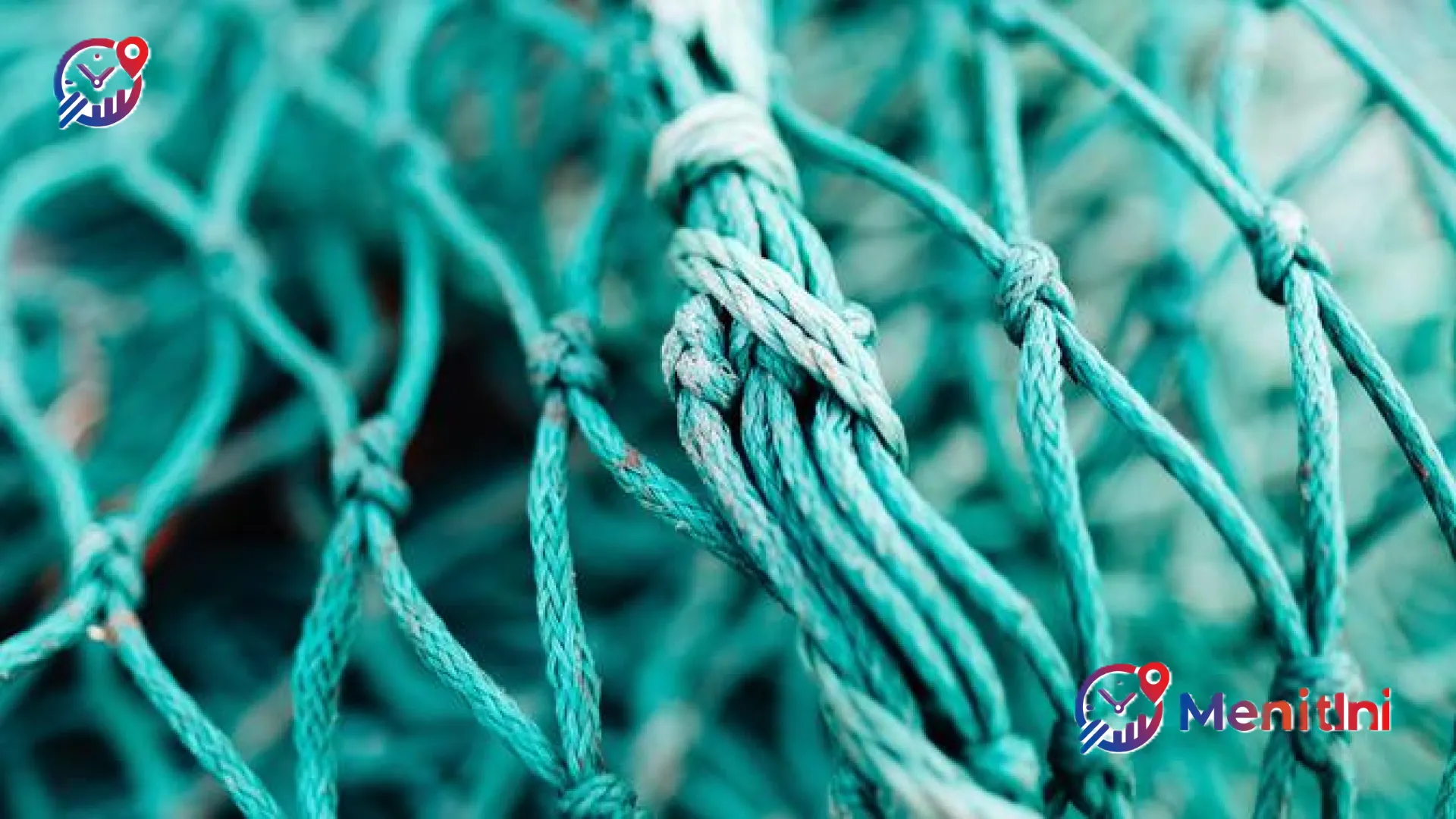 Inovasi Ramah Lingkungan: Sunshine Aquarium Sulap Jaring Ikan Bekas Jadi Seragam Staf